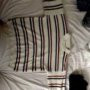 Black and brown striped long sleeve yarn sweater